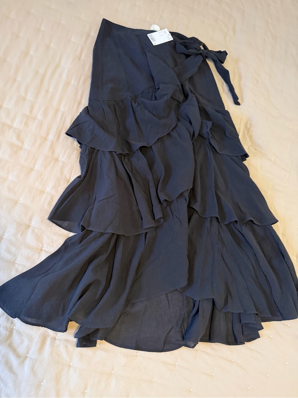 H&M Women’s Black Tiered Ruffle Wrap Skirt NWT